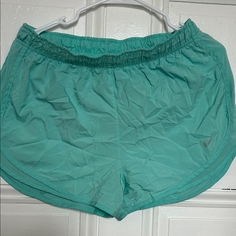 Women’s Nike Dri-Fit Shorts~Lt Green~Size large